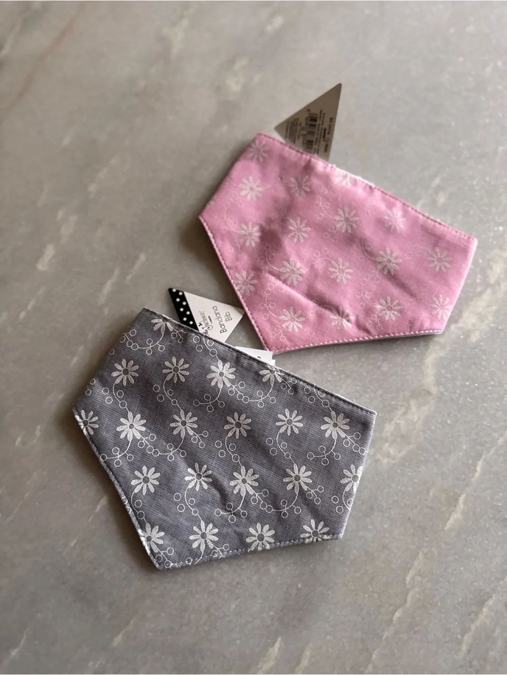 NWT Ella Jackson Floral Reversible Bandana Bib — Pink & Gray